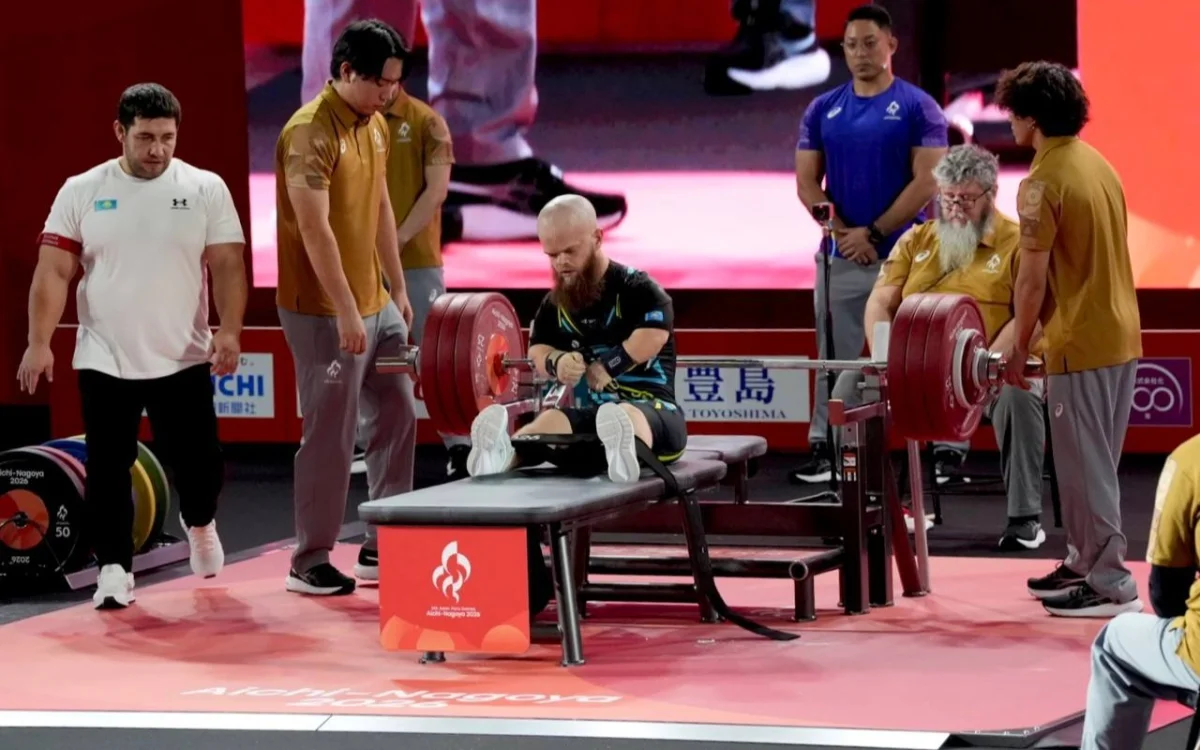 192 келі көтерген Дегтярев екі дүркін Азия чемпионы атанды