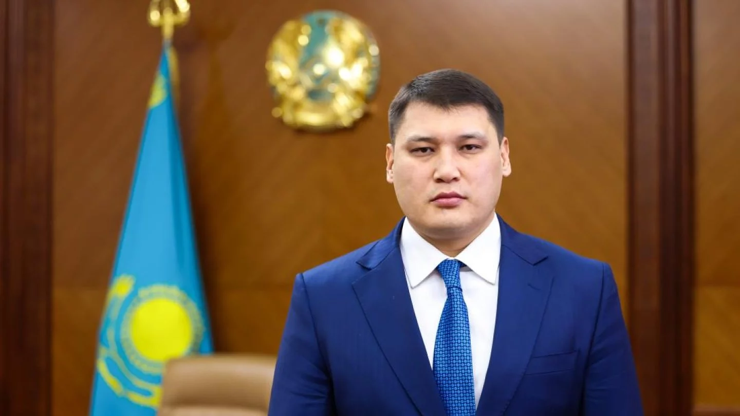 Берденов жарақатынан соң қызметтен кетті