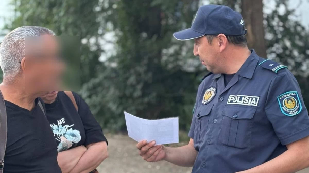 12 шілдеден бастап бетті жауып тұратын киім киюге болмайды: Полиция ескерту жасады