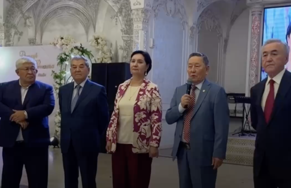 «Қырымбек Көшербаев, Гүлшара Әбдіхалықова»: Белгілі журналистің ұлының үйлену тойында кіл шенеуніктер бас қосты