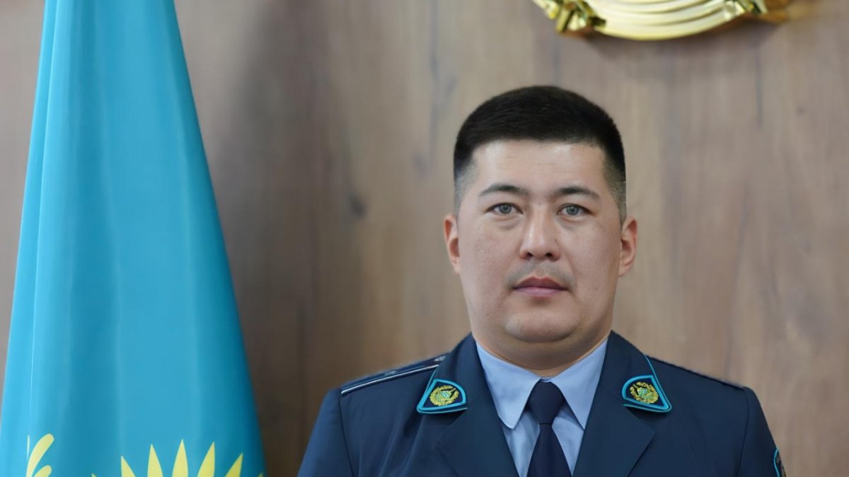 ШҚО-да жаңа полиция бастығы қызметке кіріскеніне бір күн өтпей ұсталды