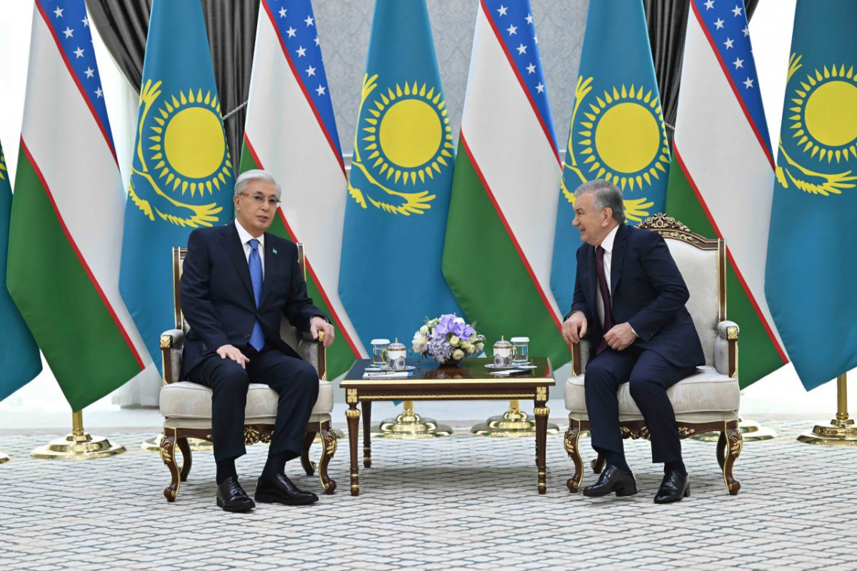 Тоқаев пен Мирзиёев келіссөз жүргізді