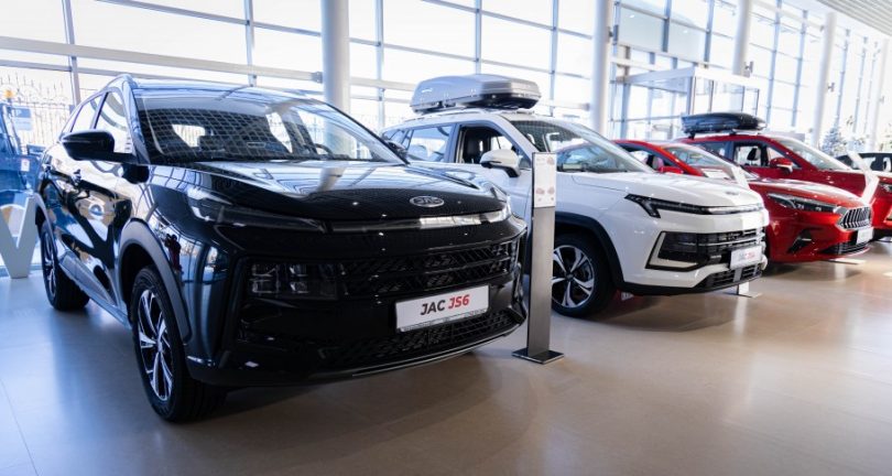 "1,2 млрд теңге": 60 адам Хоргостан көлік әкелемін деген қашқын автодилерге алданып қалған