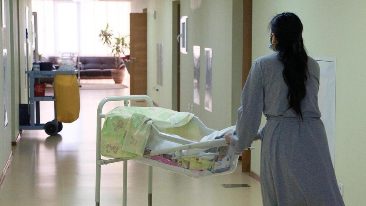 Алматыда 19 жастағы қыз жаңа туған нәрестесін перзентханада тастап кеткен