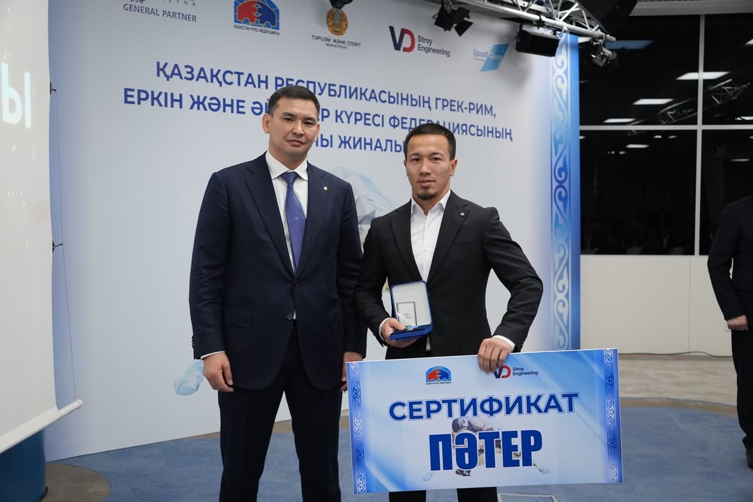 "Жылдың үздік спортшысы" атанған Айдос Сұлтанғалиға 3 бөлмелі пәтер сыйланды (ВИДЕО)
