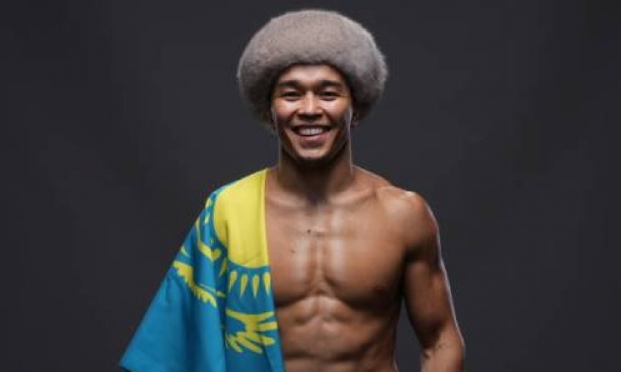 «Көлік береді деп ойладым»: Асу Алмабаев көкейінде жүрген ренішін айтты (ВИДЕО)
