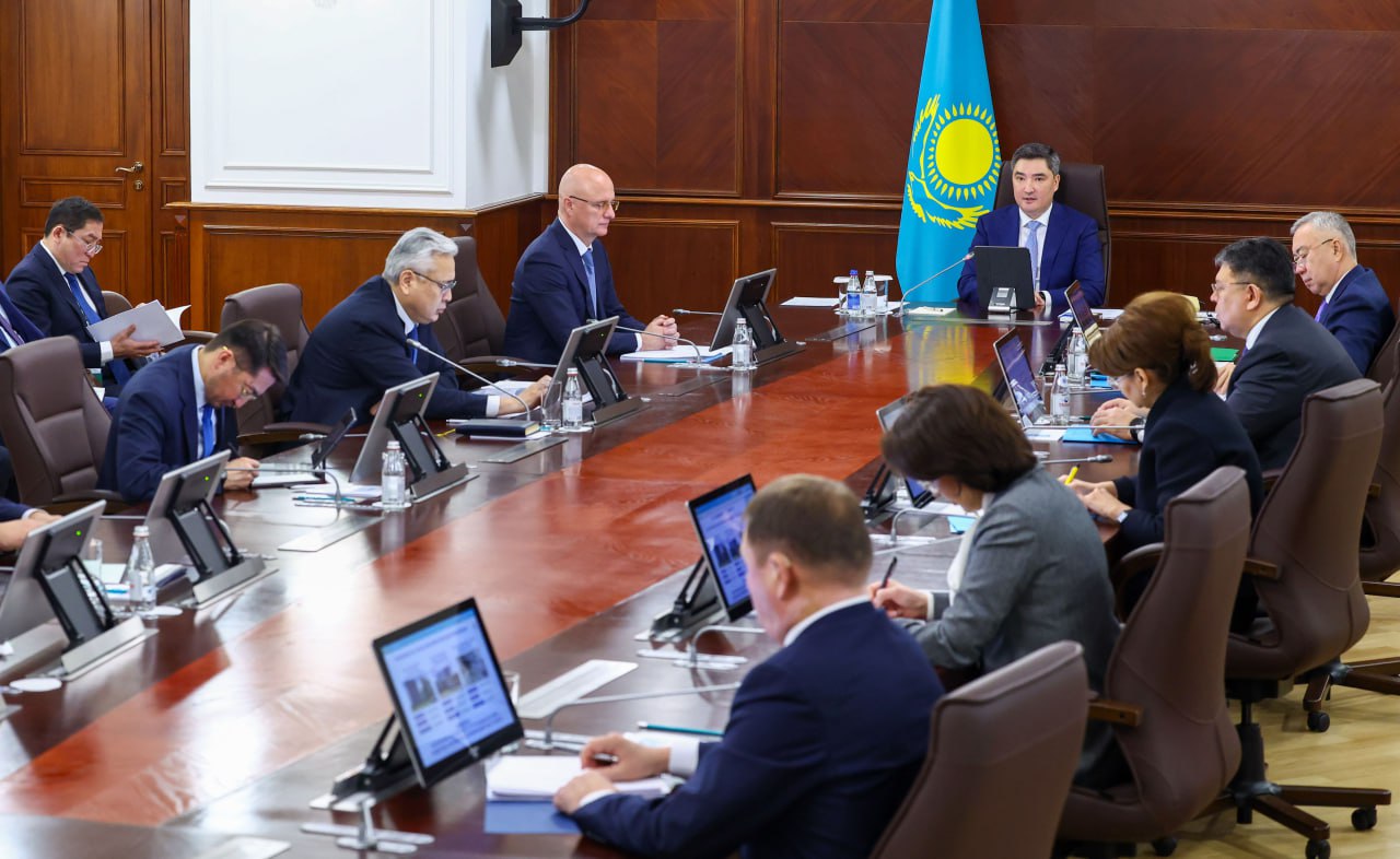 Бектенов ЖИ, ғылыми зерттеулер және офтейк-механизмдерді жеделдетуді міндеттеді