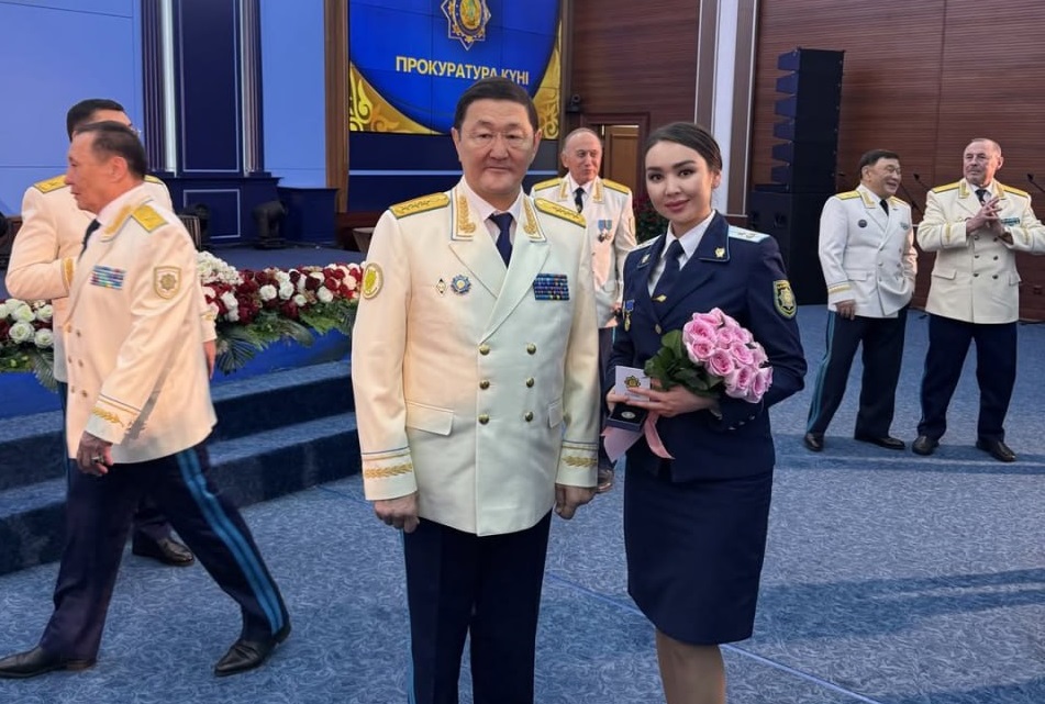 Көпшілікке Шерзат ісімен танылған прокурор «үздік мемлекеттік айыптаушы» атанды