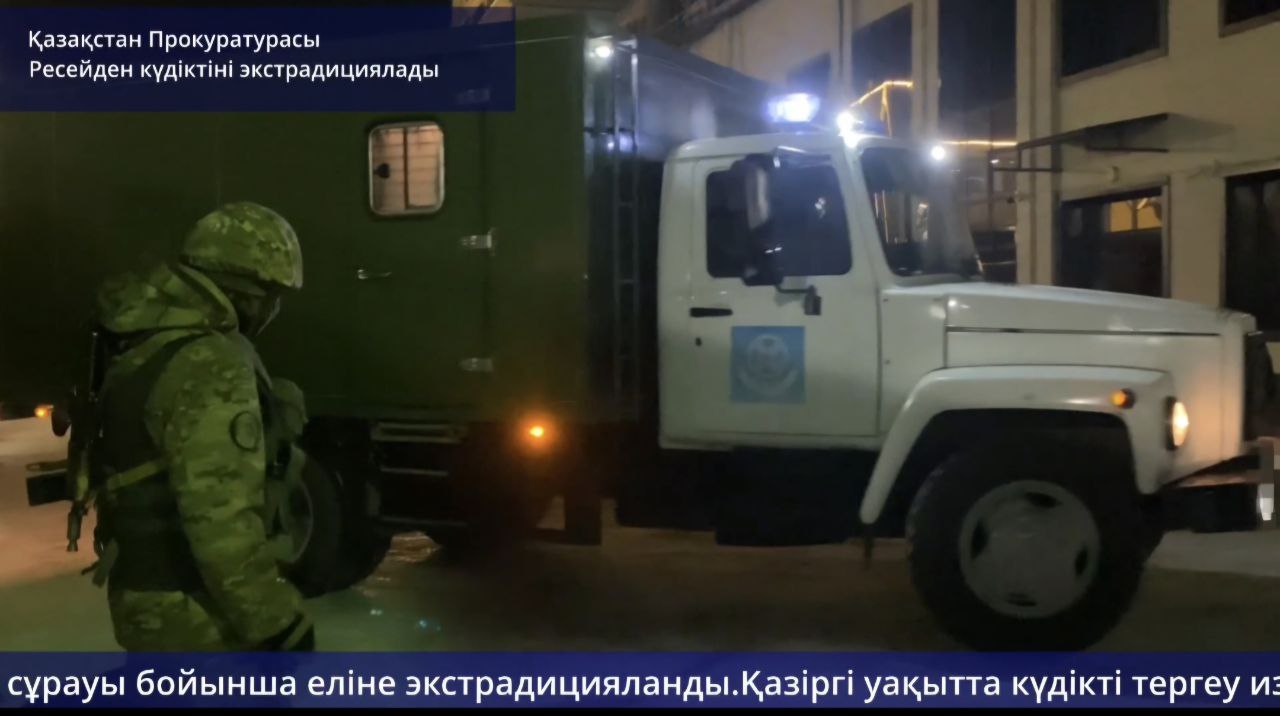 Павлодарлық кәсіпкерге 22 рет пышақ сұққан күдікті Ресейден экстрадицияланды