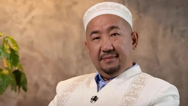 «Ми ауыстырған дұрысырақ»: Нұрлан имамға «біртүрлі» сұрақ қойған әйел сынға қалды
