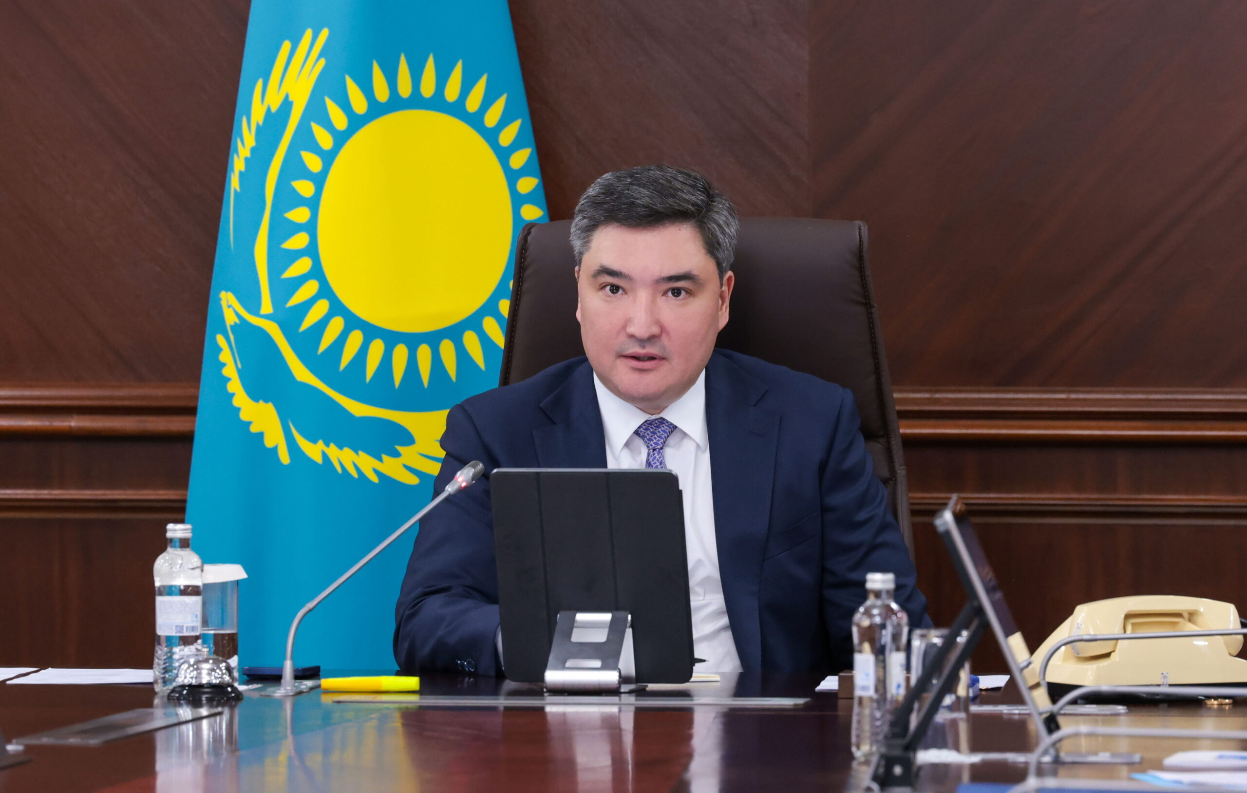 Салық төлеу әділ әрі түсінікті болуы керек – Олжас Бектенов