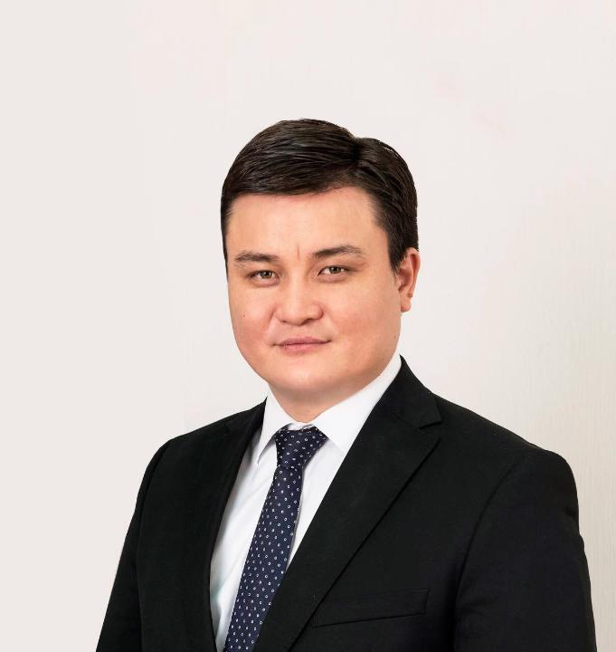 Бұрынғы ұлттық экономика министрі Әсет Ерғалиев президент кеңесшісі болды