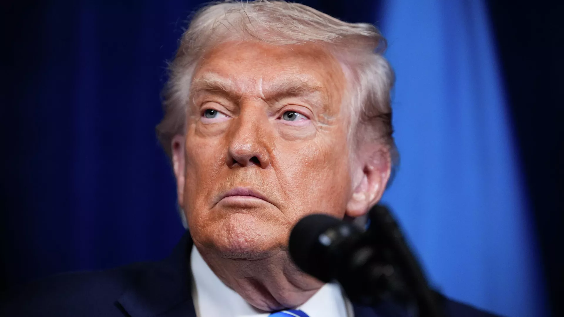 Трамп ирандықтарды қорғауға уәде беруден бас тартты