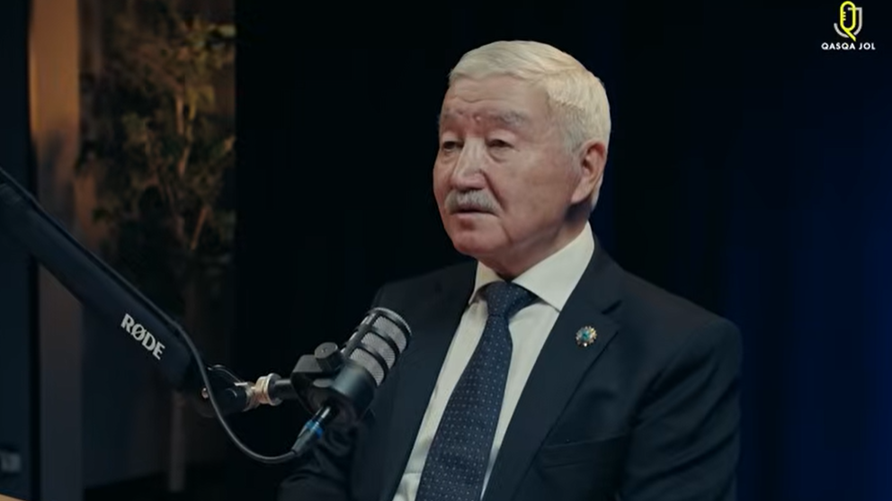 Өміртай Бітімов: Қандастарды бөлмей, арнайы бағдарламамен елге әкелу керек