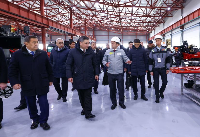 Бектенов Kokshe Industry индустриялық аймағының дамуымен танысты