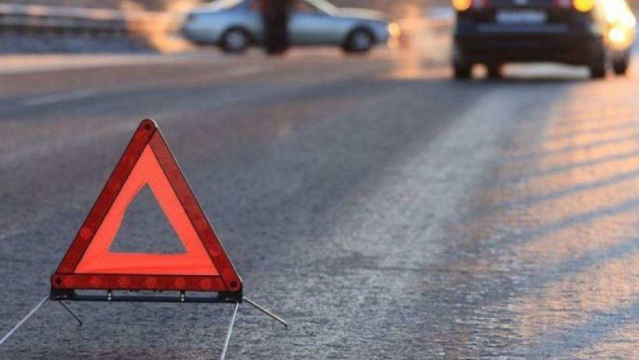 Ақтөбеде «ВАЗ» бен жүк көлігі соқтығысты: адам шығыны бар