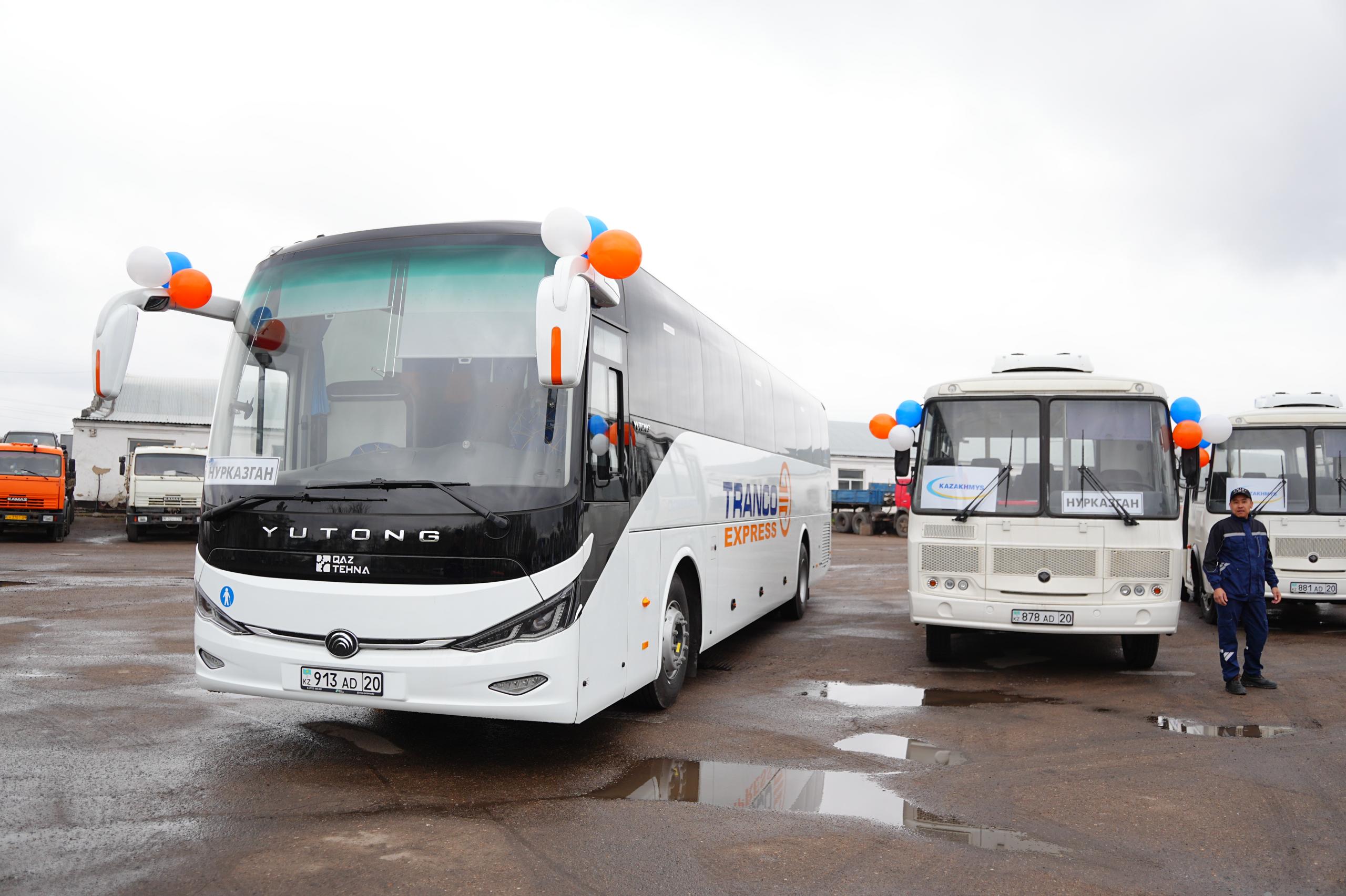 «Қазақмыс» автопаркін жаңартты: жұмыскерлерге 90 жаңа автобус алынды