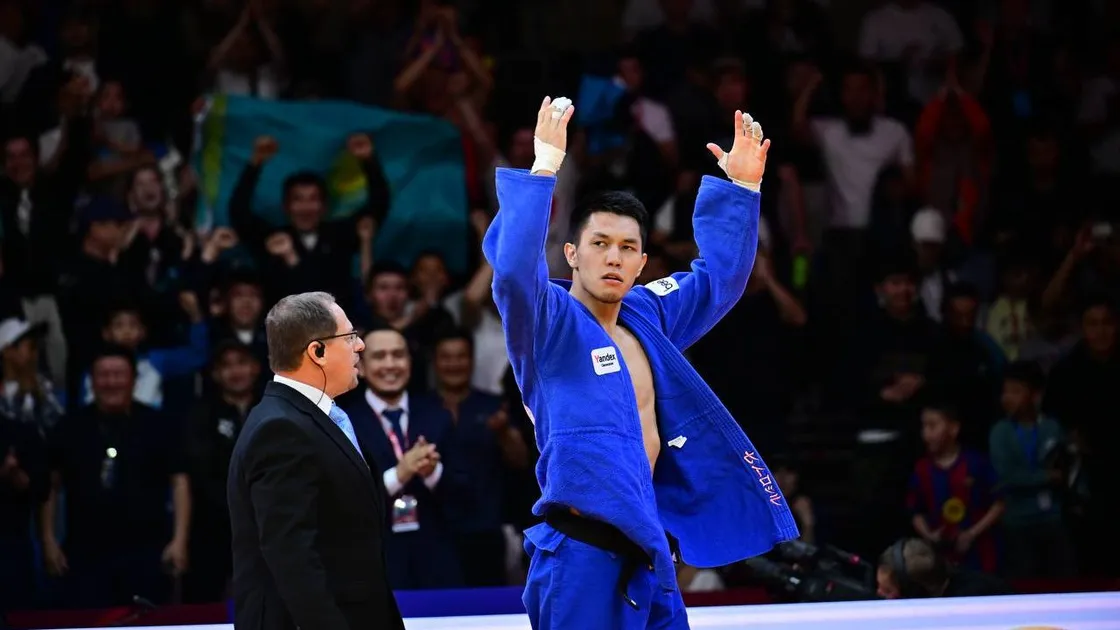 Жалғас Қайролла Qazaqstan Barysy Grand Slam турнирінде алтын медаль жеңіп алды