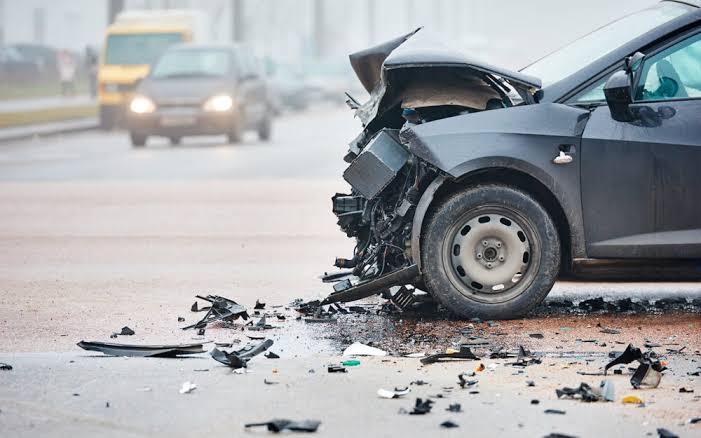 Таразда 15 жастағы жасөспірім тізгіндеген көлік апатқа ұшырап, адам қаза тапты