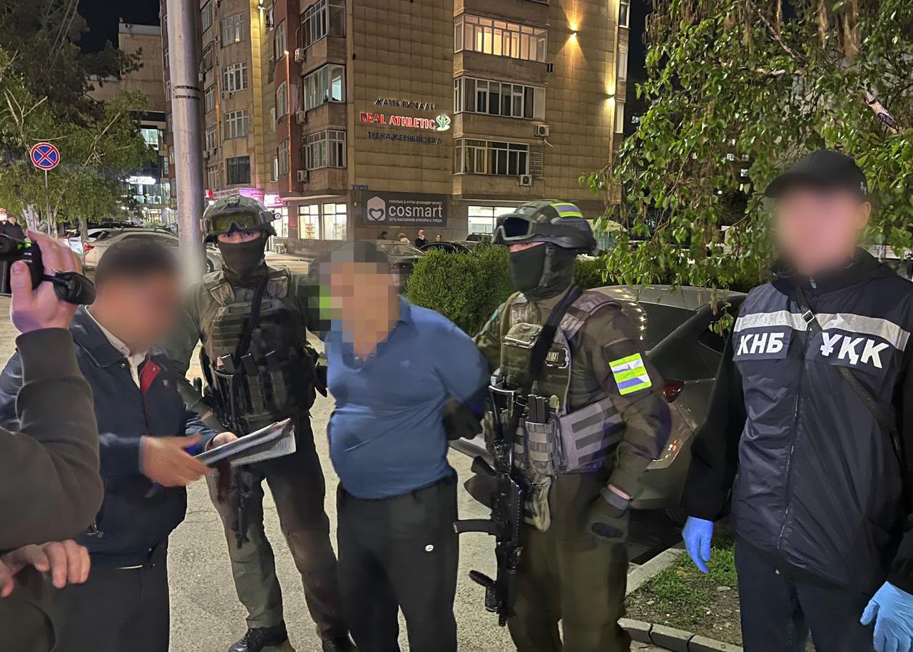 Ақтау әуежайында асқазанына есірткі жасырған шетелдік қолға түсті