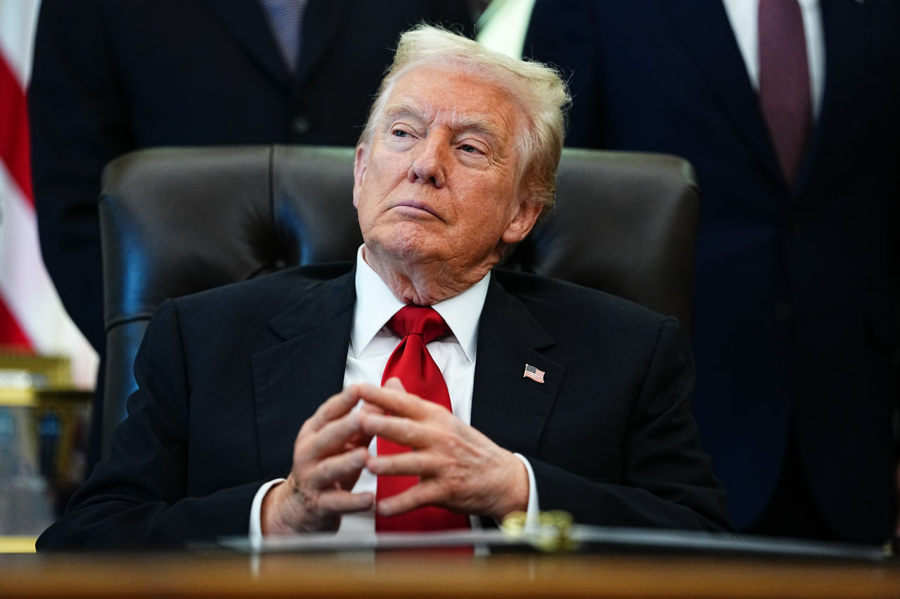 Трамп Иранға қарсы әскери операциялардың аяқталғанын мәлімдеді