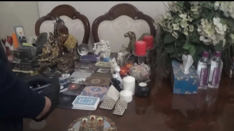Астанада тарологтың үйінен марихуана өсіретін зертхана анықталды