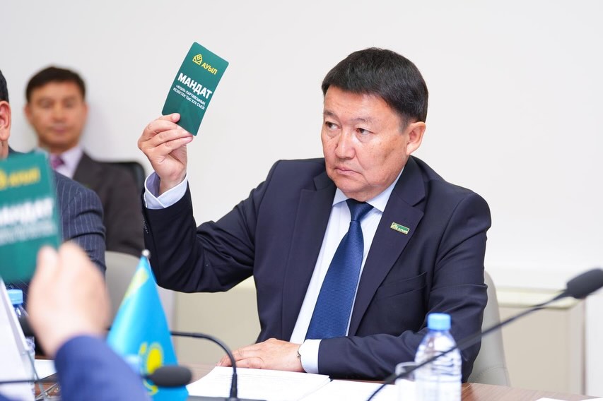 «Ауыл» партиясына жаңа төраға сайланды