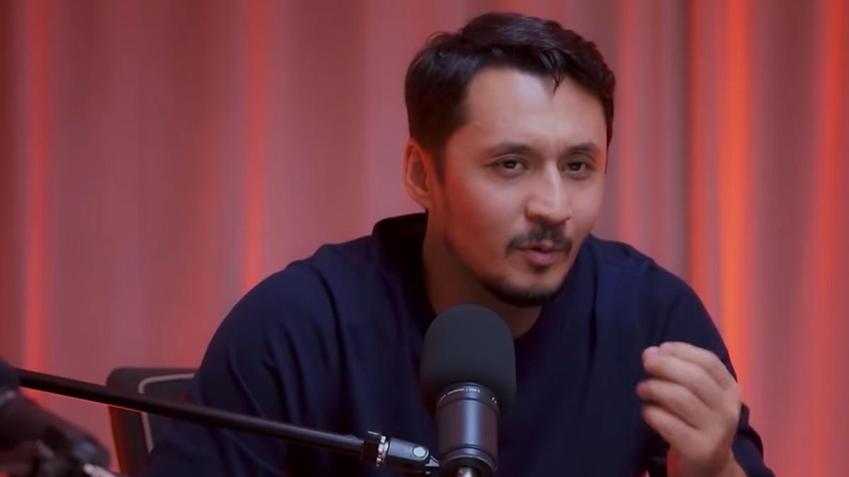 Актер Рүстем Жаныамановтың отбасы қара жамылды