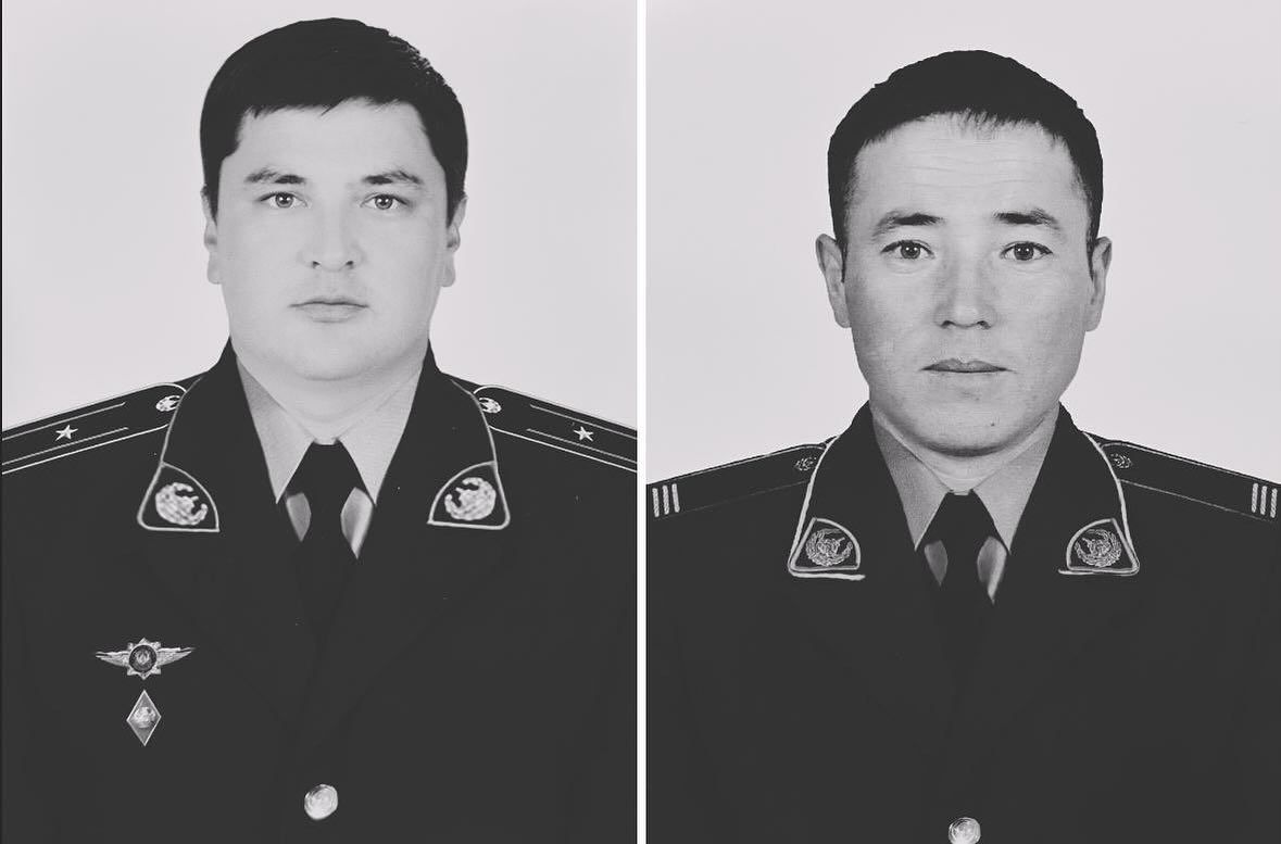 БҚО-да жол апатынан қаза тапқан полицейлер ақтық сапарға шығарылды
