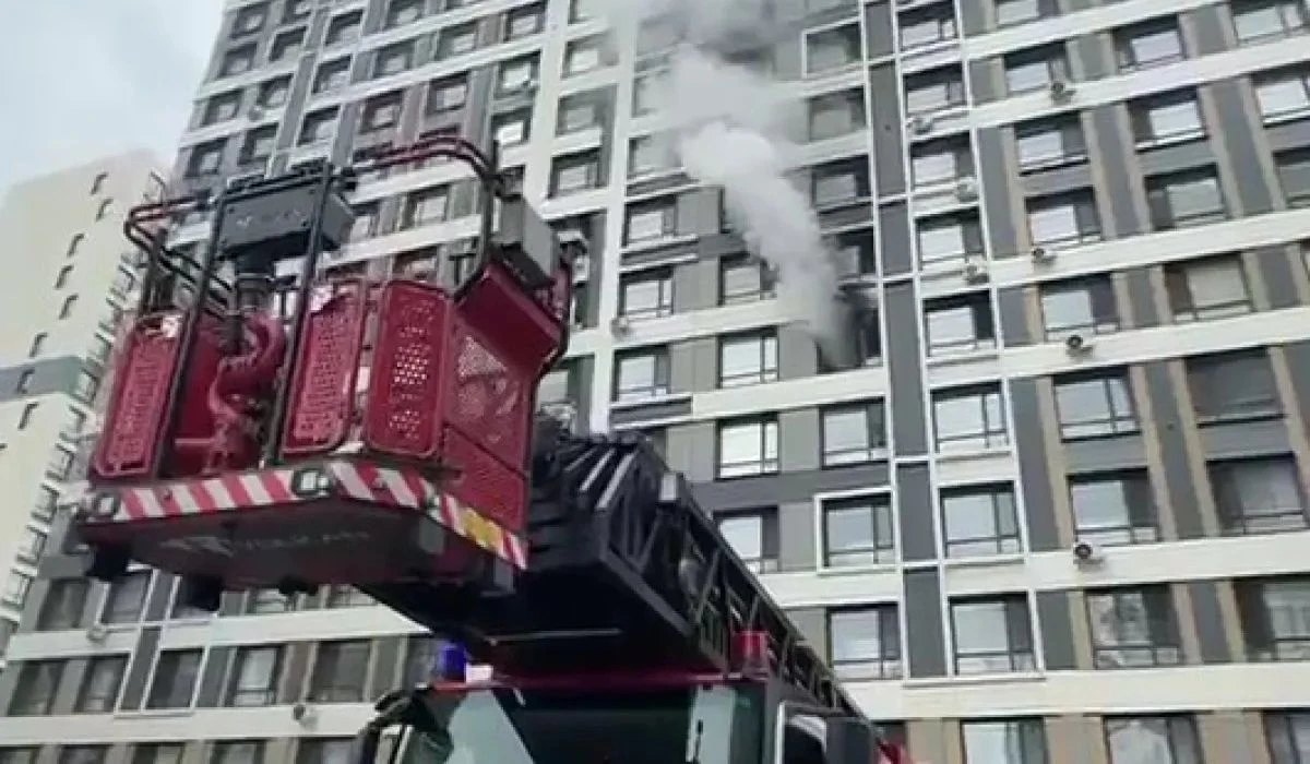 Астанада 18 қабатты тұрғын үйден өрт шықты