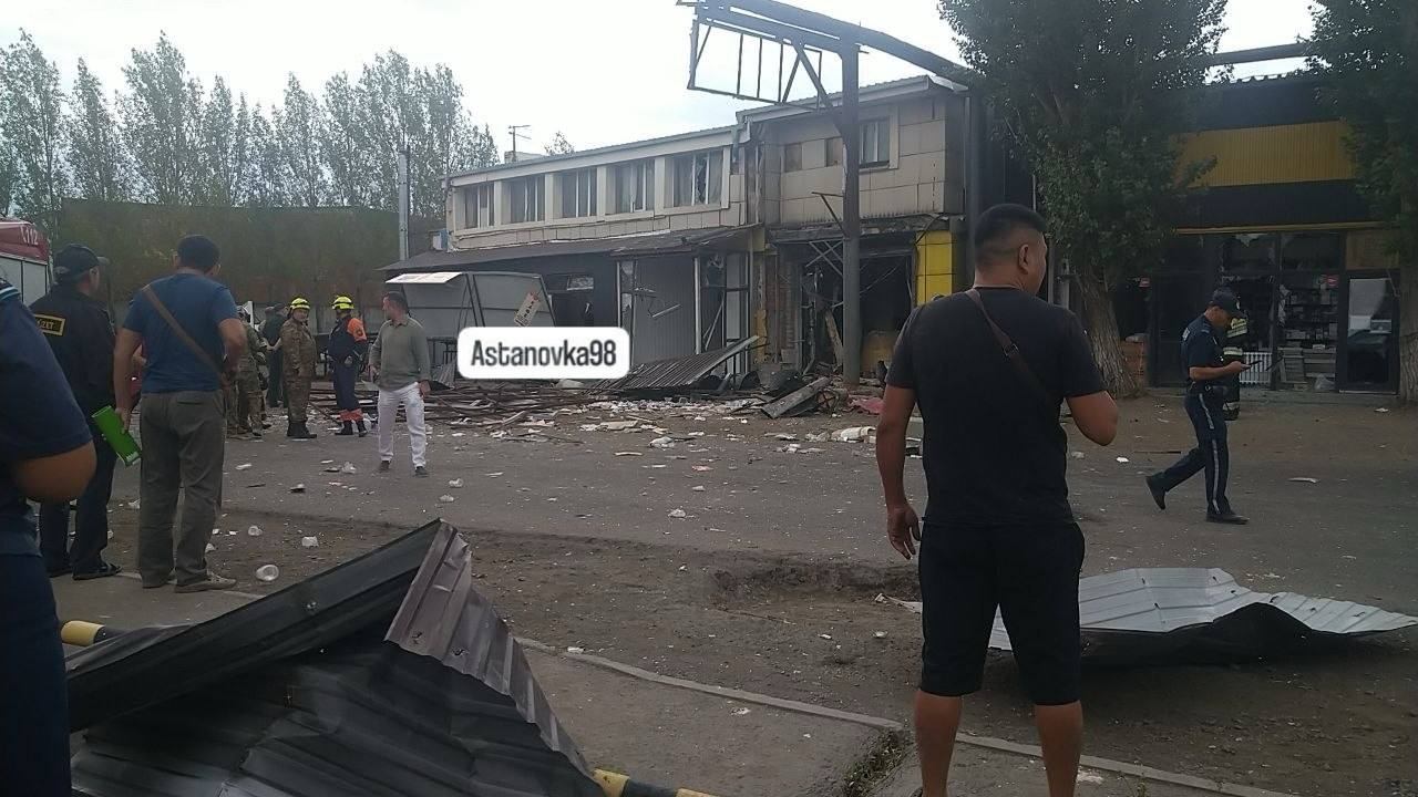 Астанада базарда жарылыс болды: үш адам ауруханаға жеткізілді