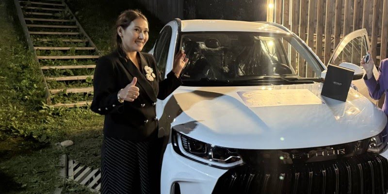 100 күнде 100 өлең: Астана директоры Алматыда бас жүлдені жеңіп алды