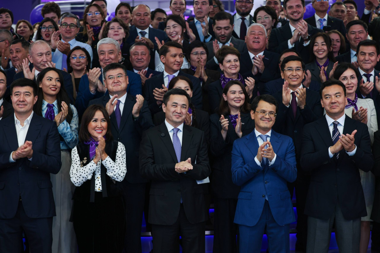 ҚР I шақырылым Құрылтайының төралқасы мен комитеттерінің құрамы бекітілді