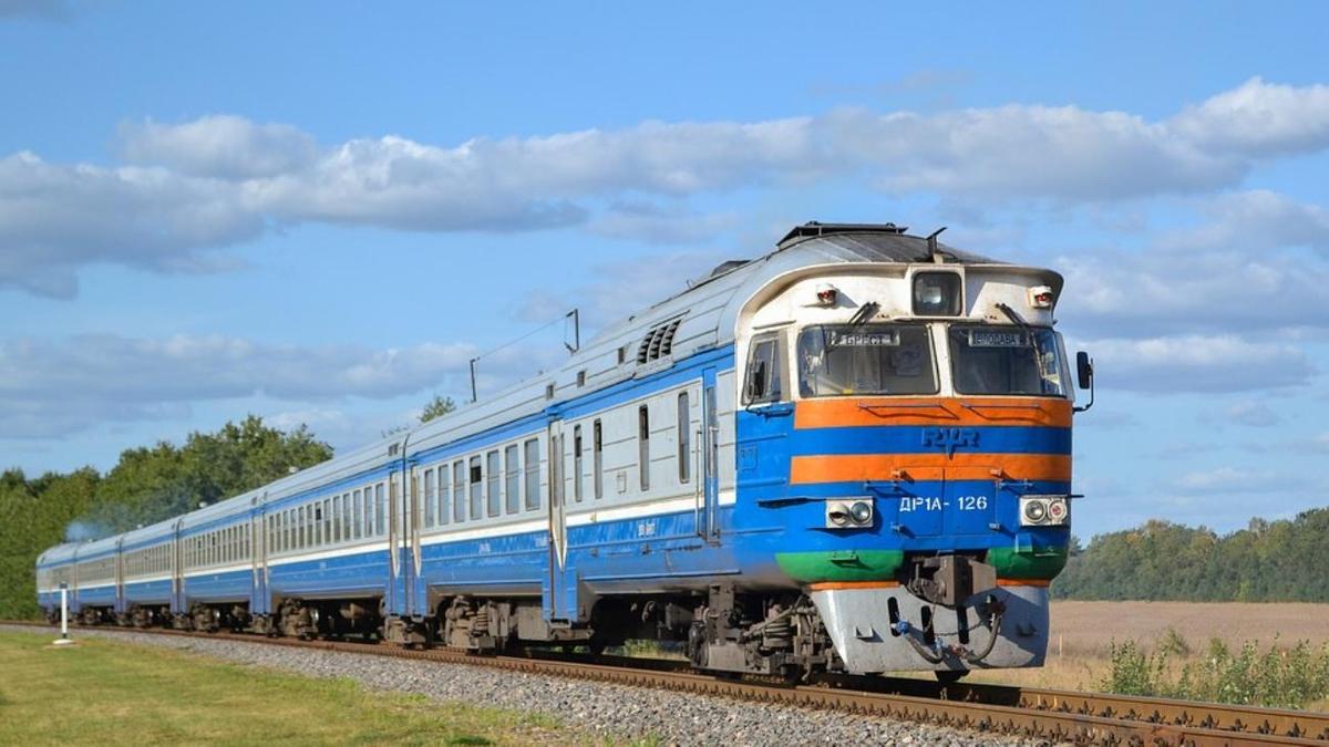 «Ермек» соңы сотқа әкелді: пойызға тас лақтырған 19 жастағы жігіт ұсталды