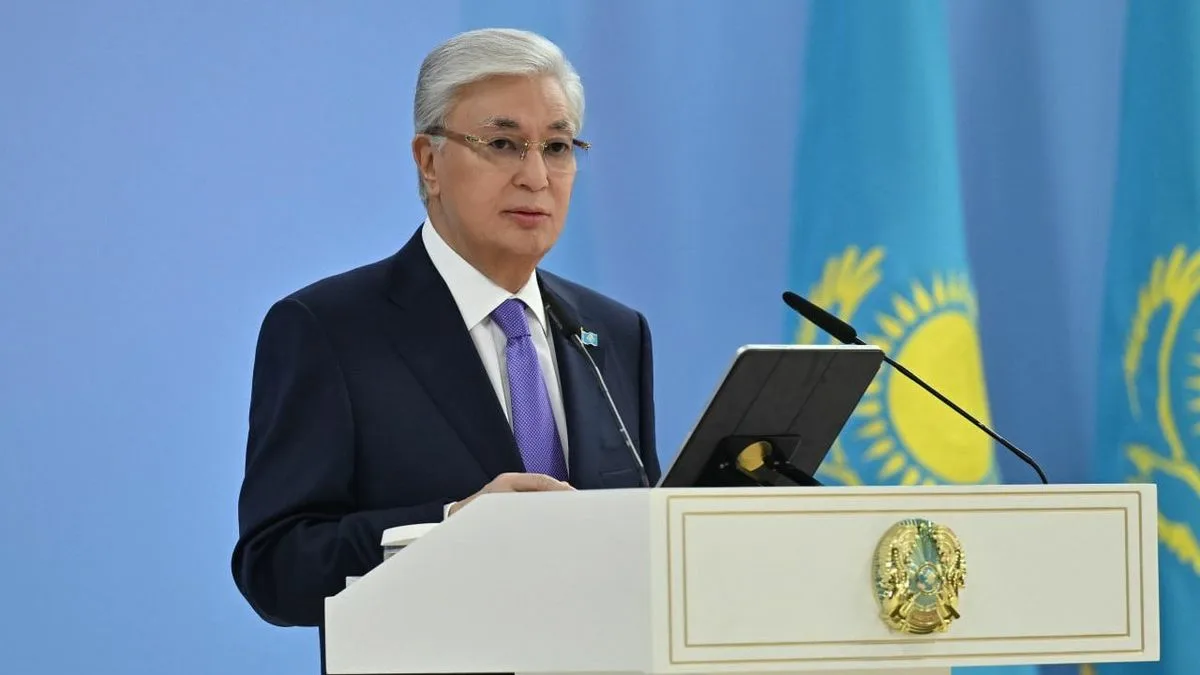 Тоқаев Дүниежүзілік көшпенділер ойындарындағы Қазақстан құрамасының өнерін бақылауда